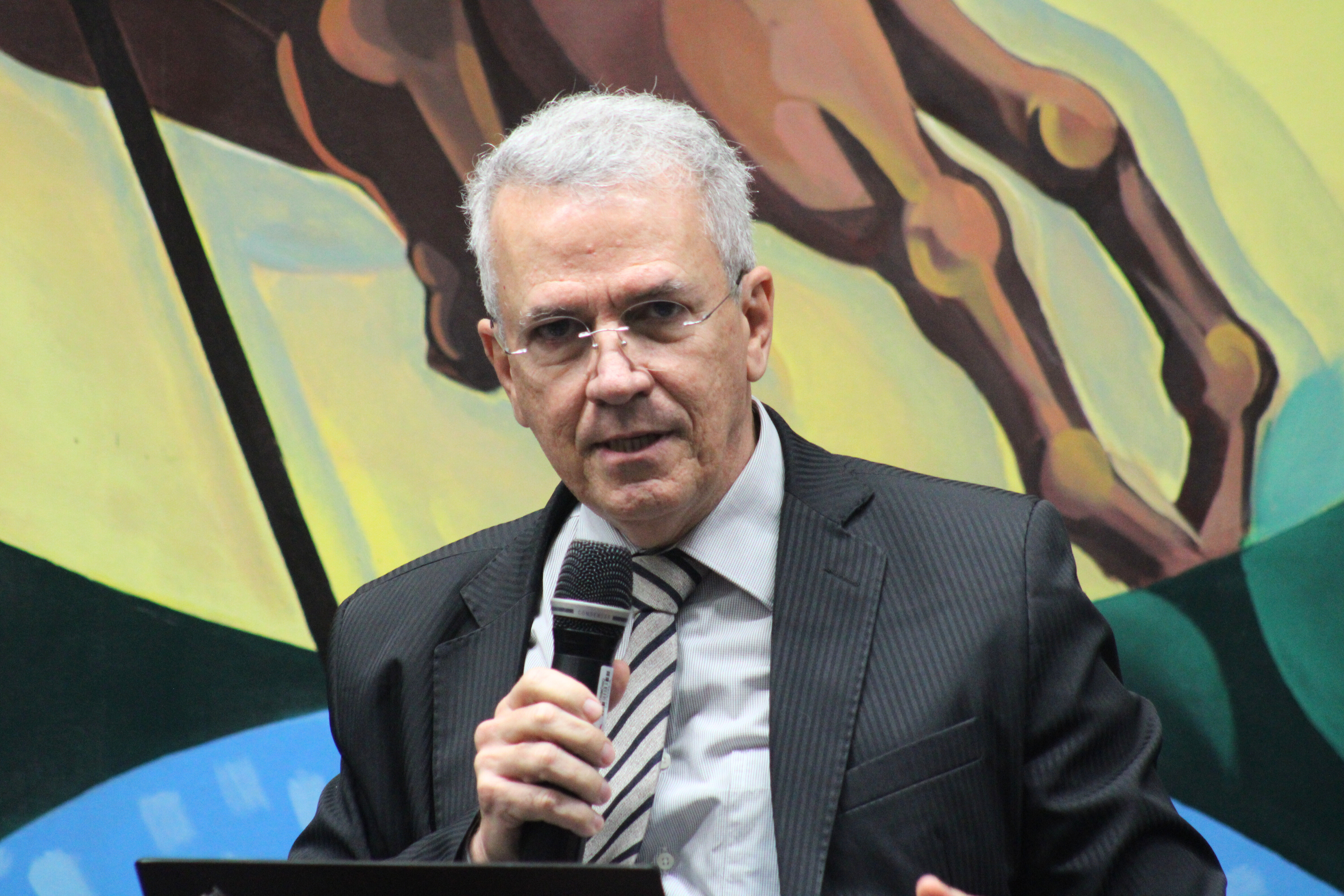 17edb9b3 f375 4b3b aaa2 9b55040b766f